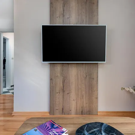 Nava In Center Of Appartement