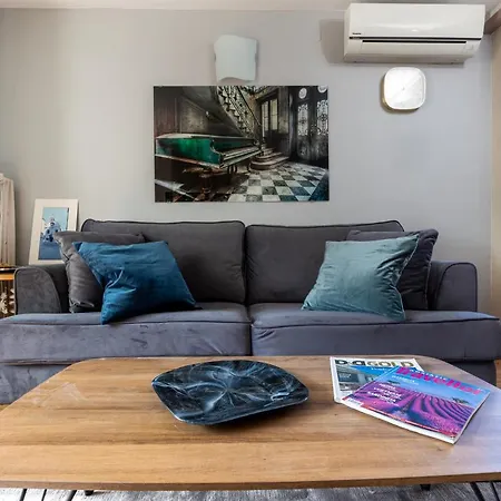Nava In Center Of Appartement *